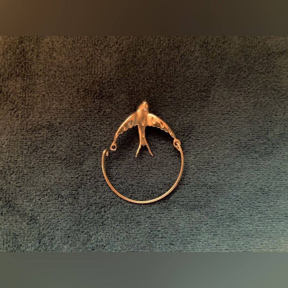 14k Yellow Gold Swallow Charm Holder.